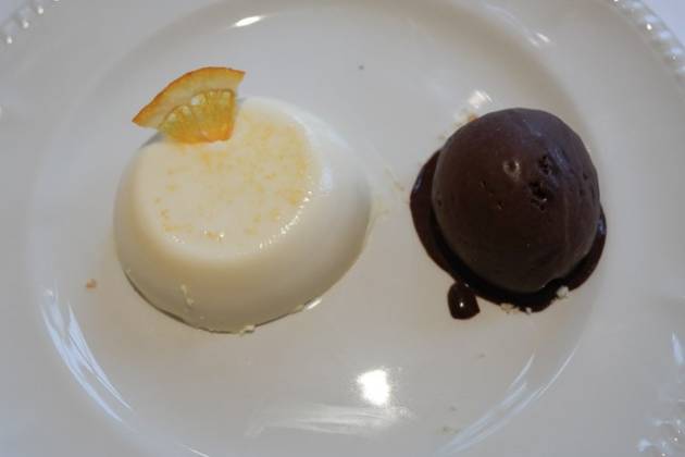 Brandshatch Place Hotel, Fawkham nr Dartford - Orange Panna Cotta & Chocolate Sorbet