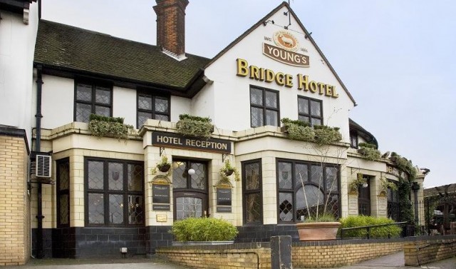 The Bridge Hotel, Greenford