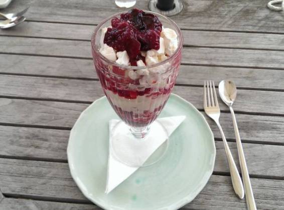 The Crown & Castle, Orford - Eton Mess Sundae