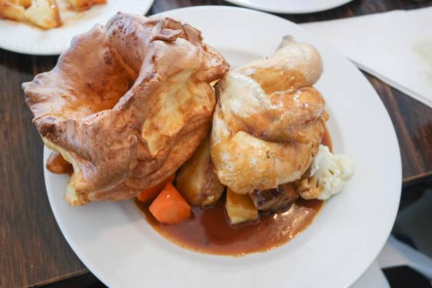 Botley Hill Farmhouse, Warlingham in Surrey - Roast Chicken