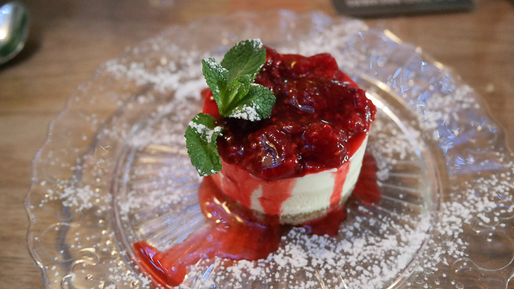 Lemon and Gingernut Cheesecake - The Two Brewers in Shoreham near Sevenoaks, Kent
