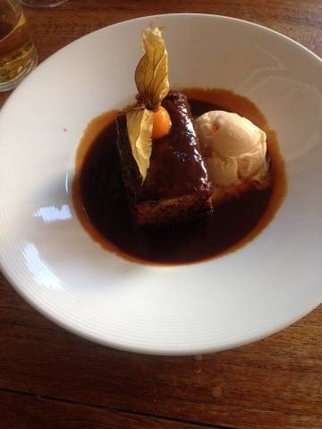 Sticky Toffee Pudding - The Londsborough, Stoke Newington