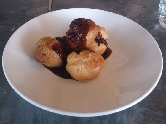 The Swan At The Globe, London - Profiteroles The Swan At The Globe, London - Profiteroles