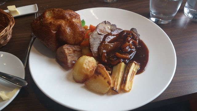 The White Lion, Aldeburgh - Roast Lamb The White Lion, Aldeburgh - Roast Lamb