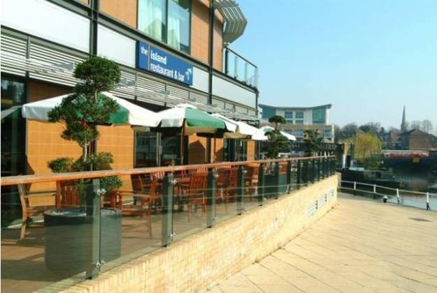 The Island Restaurant at Holiday Inn, Brentford